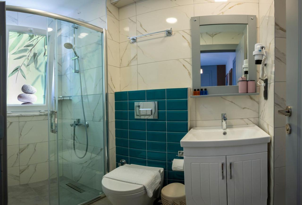 Lynda Hotel Istanbul Bagian luar foto
