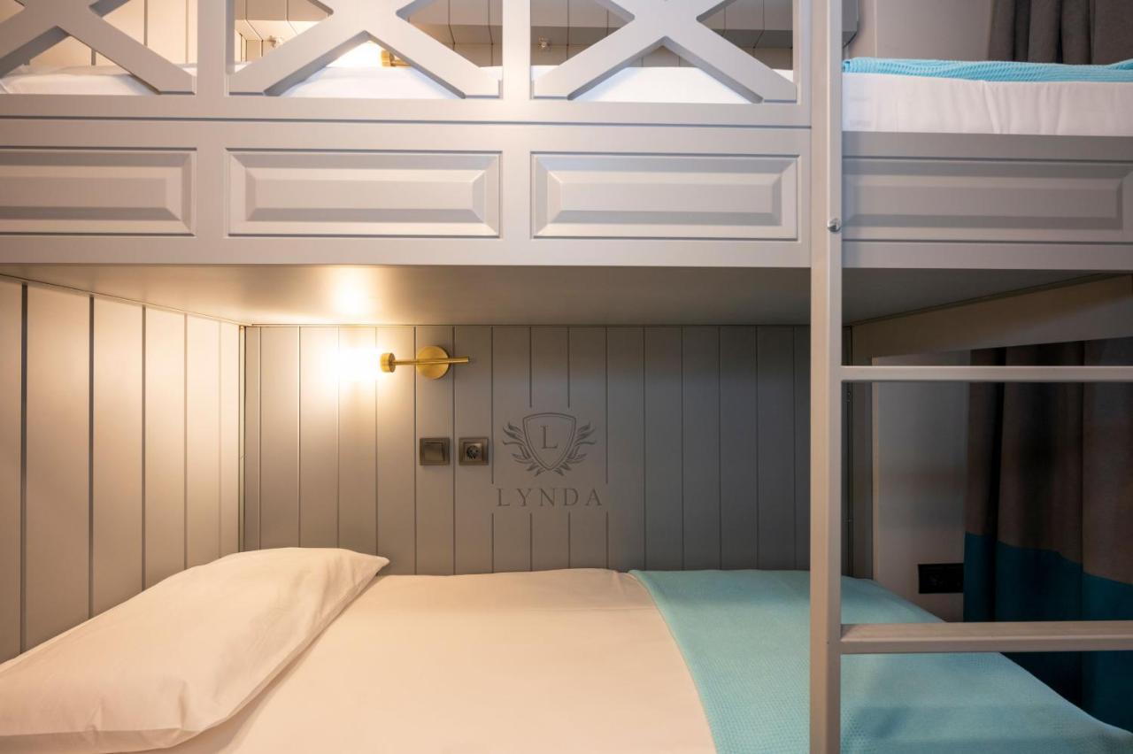 Lynda Hotel Istanbul Bagian luar foto